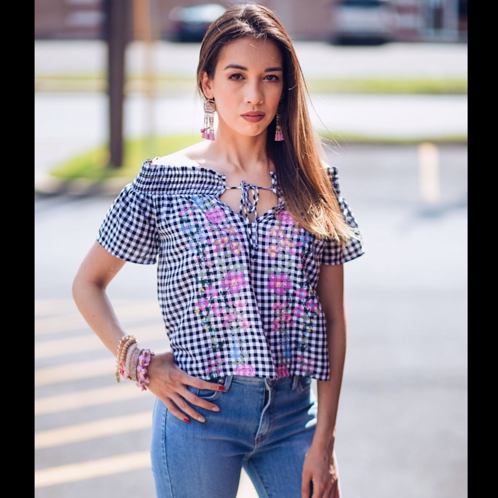 Short sleeve top